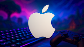 לוגו אפל לצד בקר משחק ומקלדת גיימינג, צילום: אילוסטרציה, AI